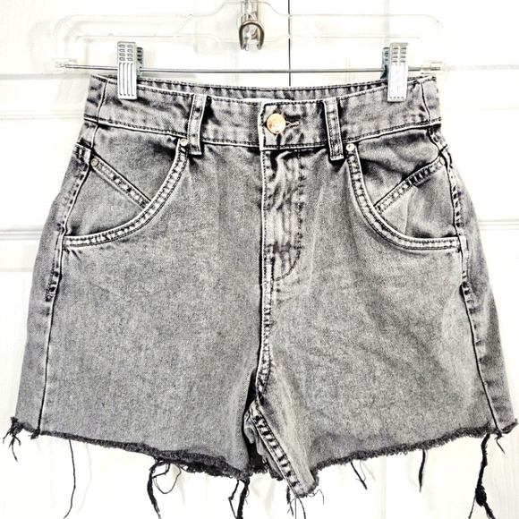Bershka‎ Women's Cut-Off Denim Mom Shorts Black 2 Jeans High Waist Distressed - Picture 1 of 6
